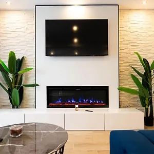 https://ultra-central-luxury-3br-2bath-apt-amazing-views.bucharesthotelsnow.com