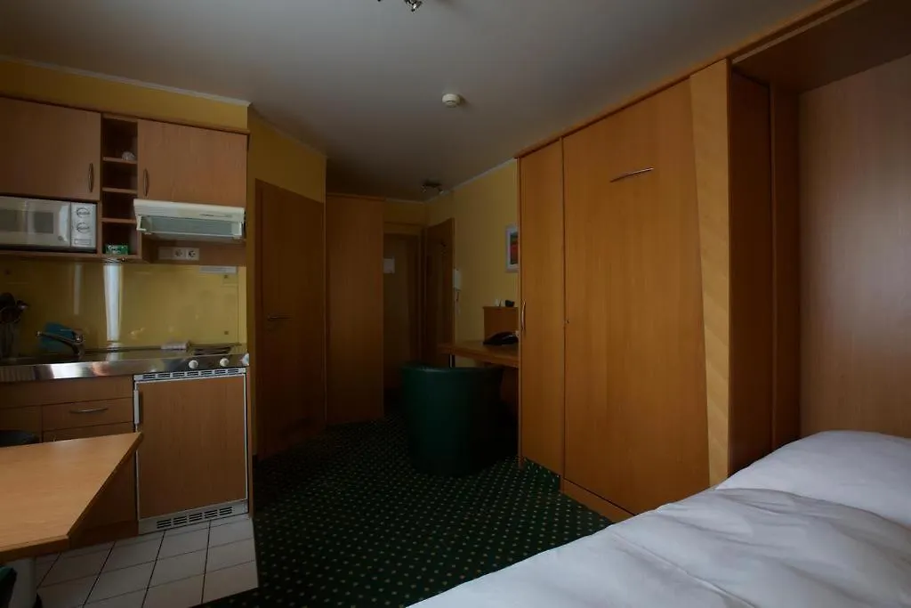 Апартаменты Au P'Tit Max - Studios Hotel Люксембург